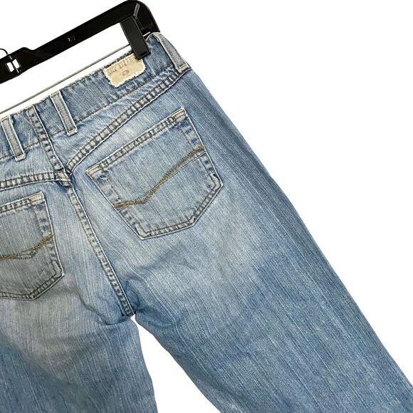 BKE Buckle Wendi Capri Denim Jeans Womens Size 27 Distressed Medium Blue Wash - Picture 7 of 8